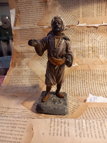 Figurine nordafrikaner mit - figurine:,