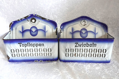Zwei alte emaille wandkörbe - alte,